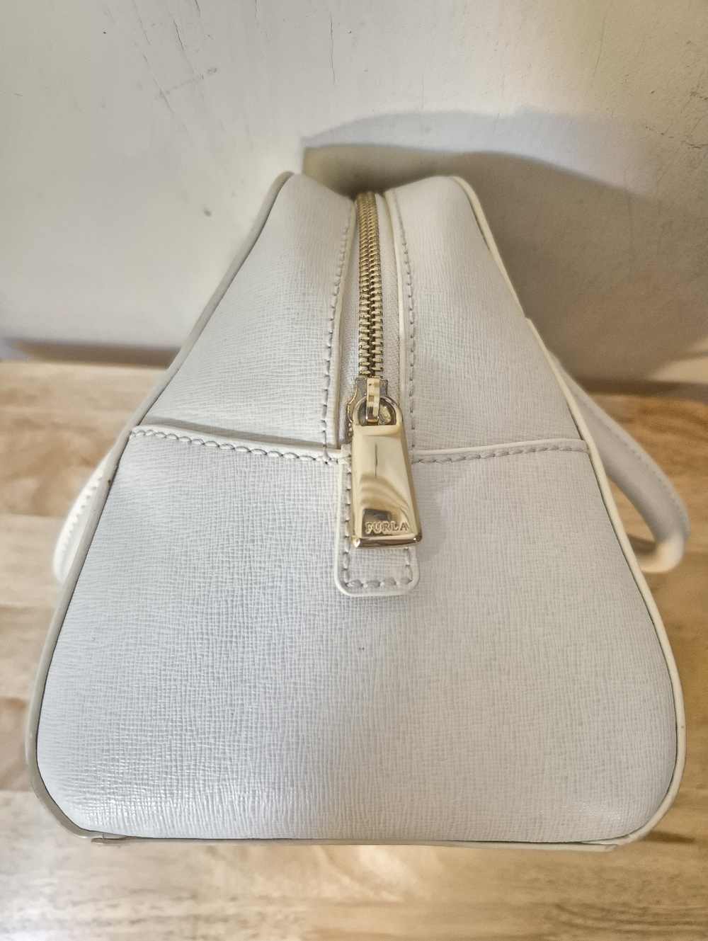 Furla White Satchel Crossbody Bag - Picture 13 of 16